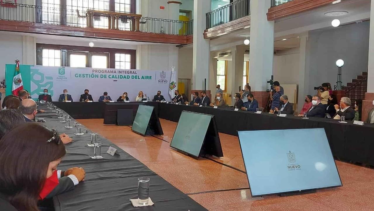 Pide Samuel García fijar medidas estrictas contra contaminación
