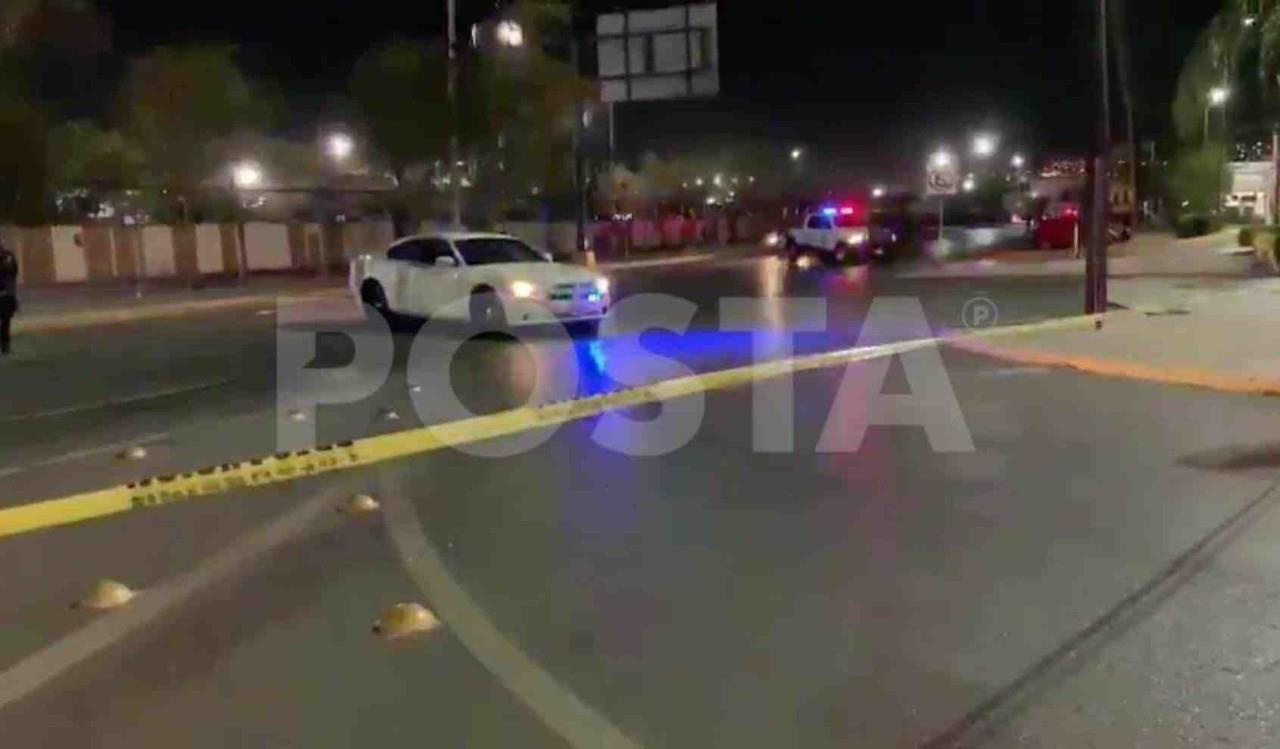 Atacan a hombre en Plaza Comercial en la Fama de Santa Catarina