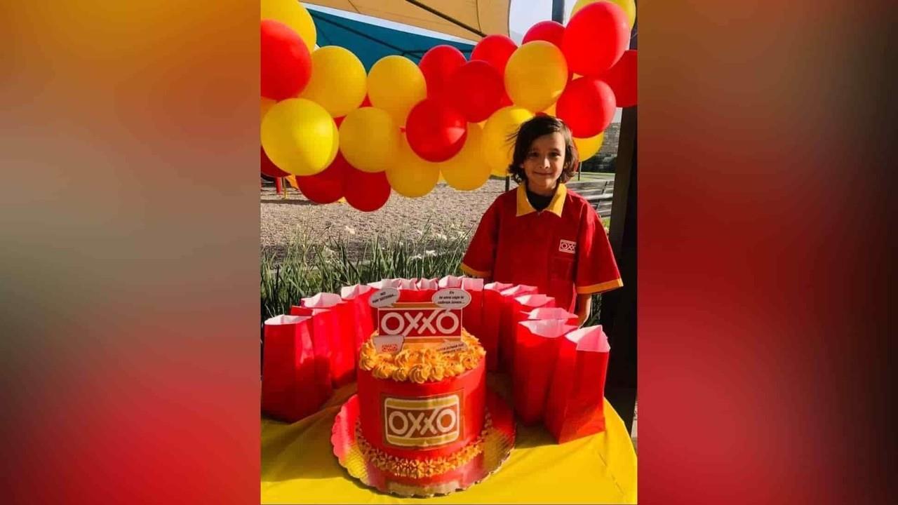 Él festejó con temática de Oxxo; ¡la tienda le regala un cupón!