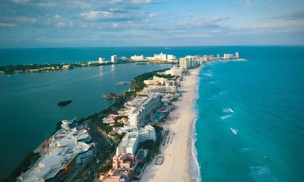 Se prepara Quintana Roo para recibir a miles de turistas