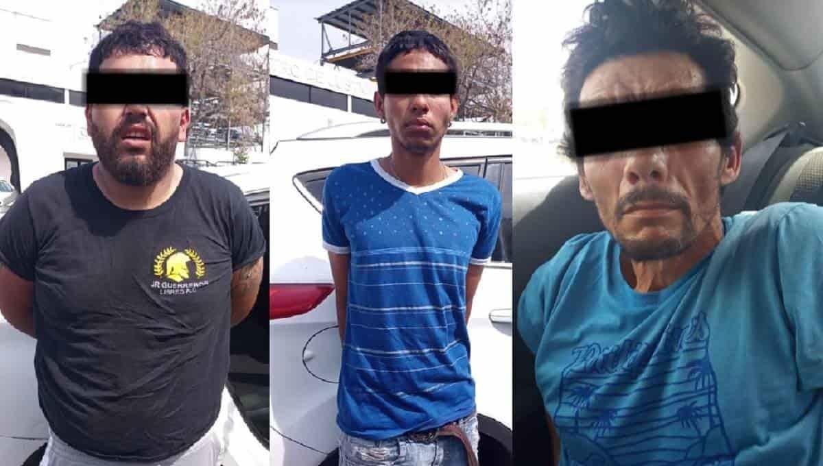 Detienen a 3 por asalto a pastelería, uno era buscado por homicidio