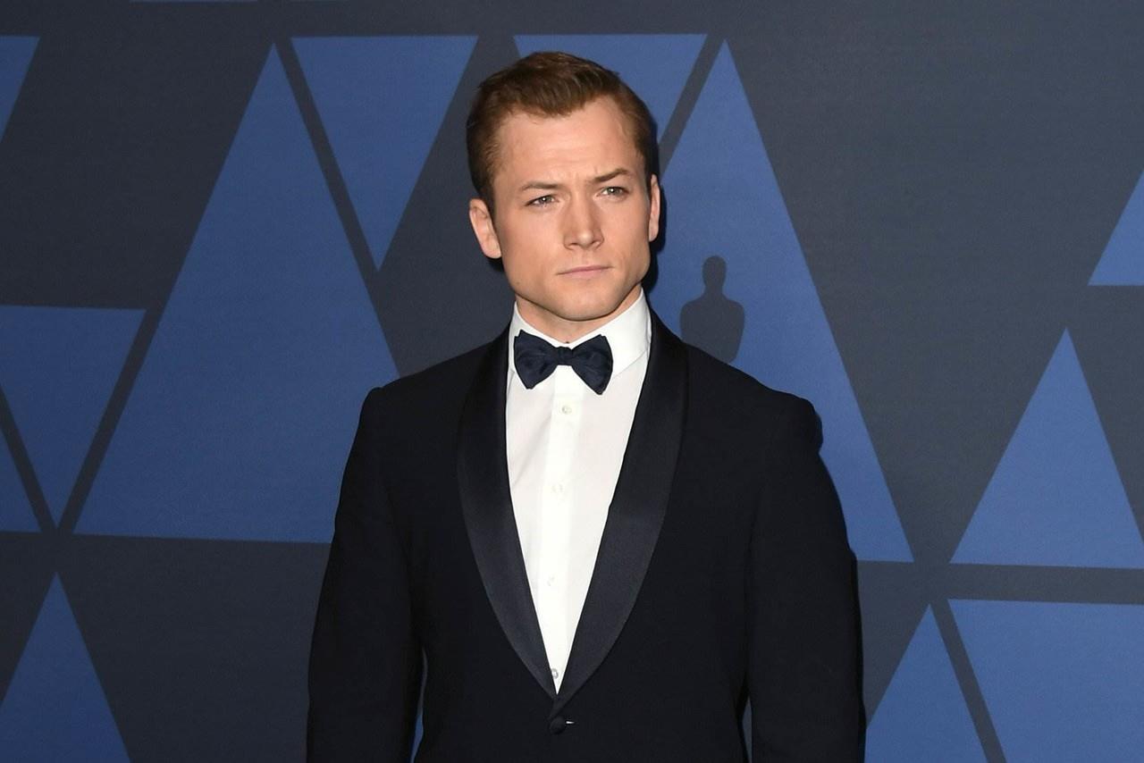 Abandona Taron Egerton obra de teatro por motivos personales
