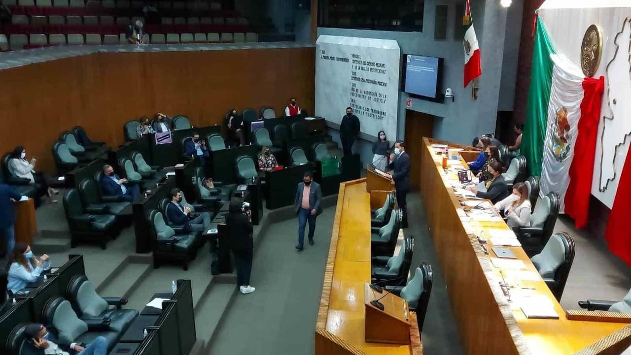Peleas de gallos y tauromaquia son patrimonio cultural de Nuevo León