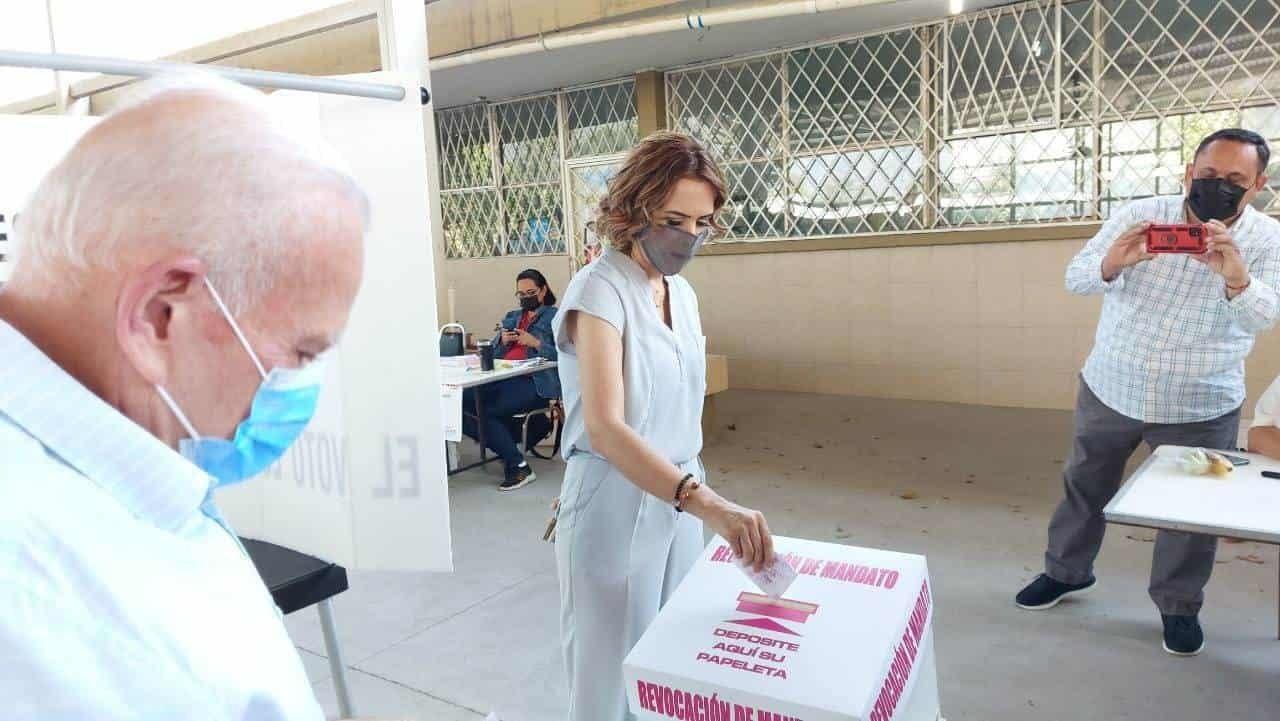 Consulta viene a cambiar la forma de gobernar: Clara Luz Flores