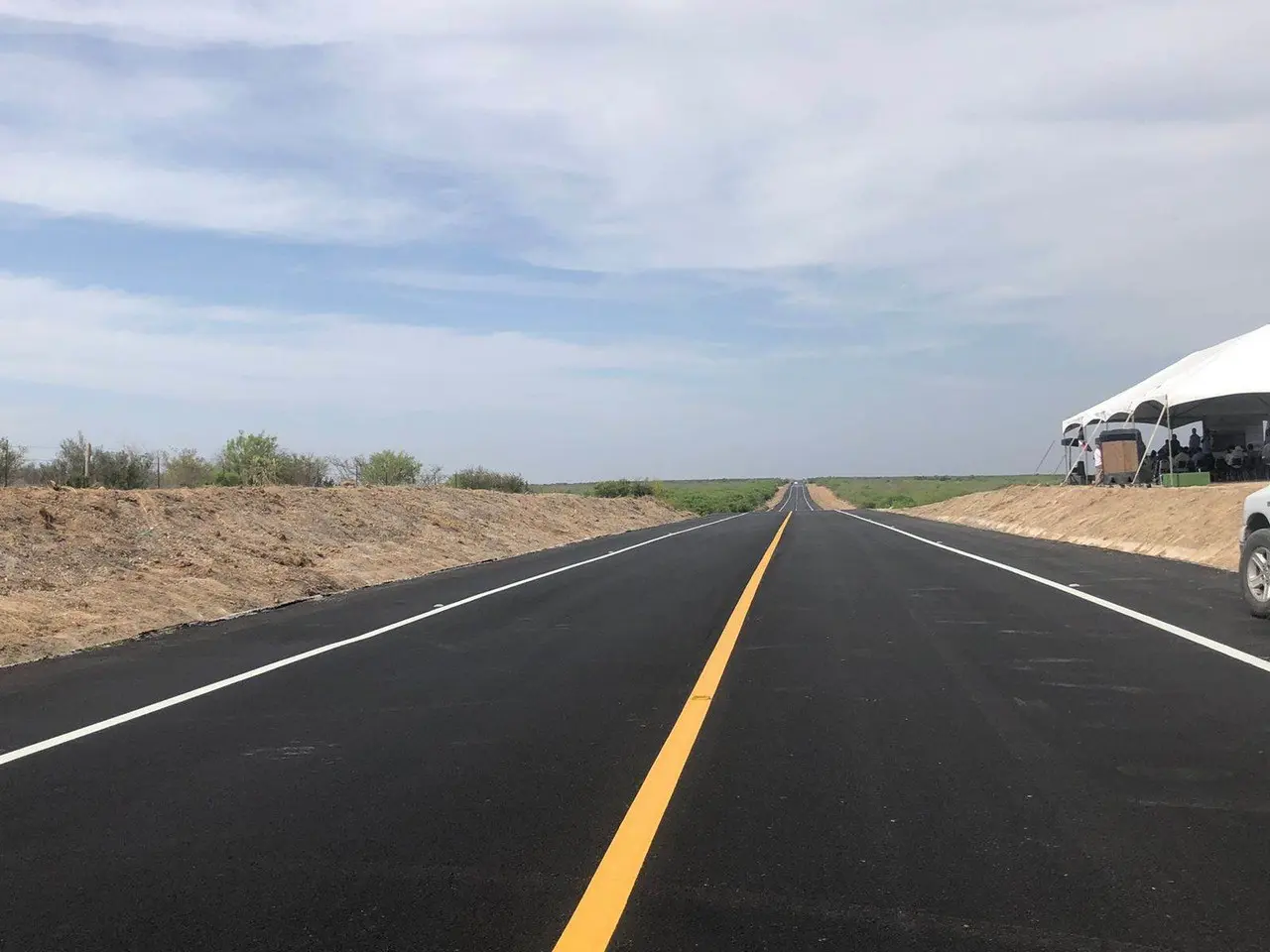 Inaugura Samuel primer tramo de la carretera Monterrey-Colombia