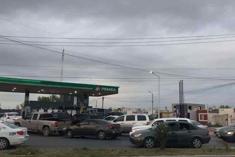 Denuncian falta de gasolina Magna en gasolineras de la metrópoli