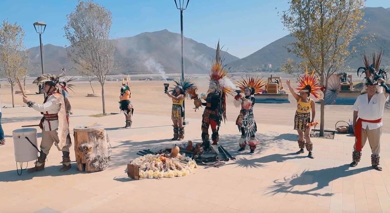 ¡De todo! Realizan danza prehispánica en presa La Boca para pedir lluvia