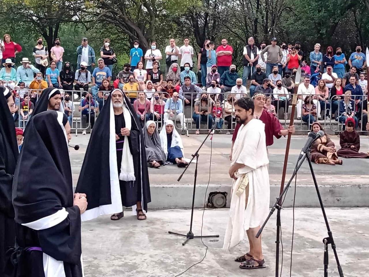 Viven en Fundidora la Pasión de Cristo