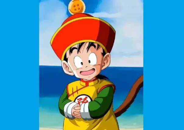 Celebra su primer año vestido de Gohan y llega a fiesta en cápsula saiyajin