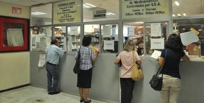 Derechohabientes de IMSS e ISSSTE sufren desabasto de medicamentos