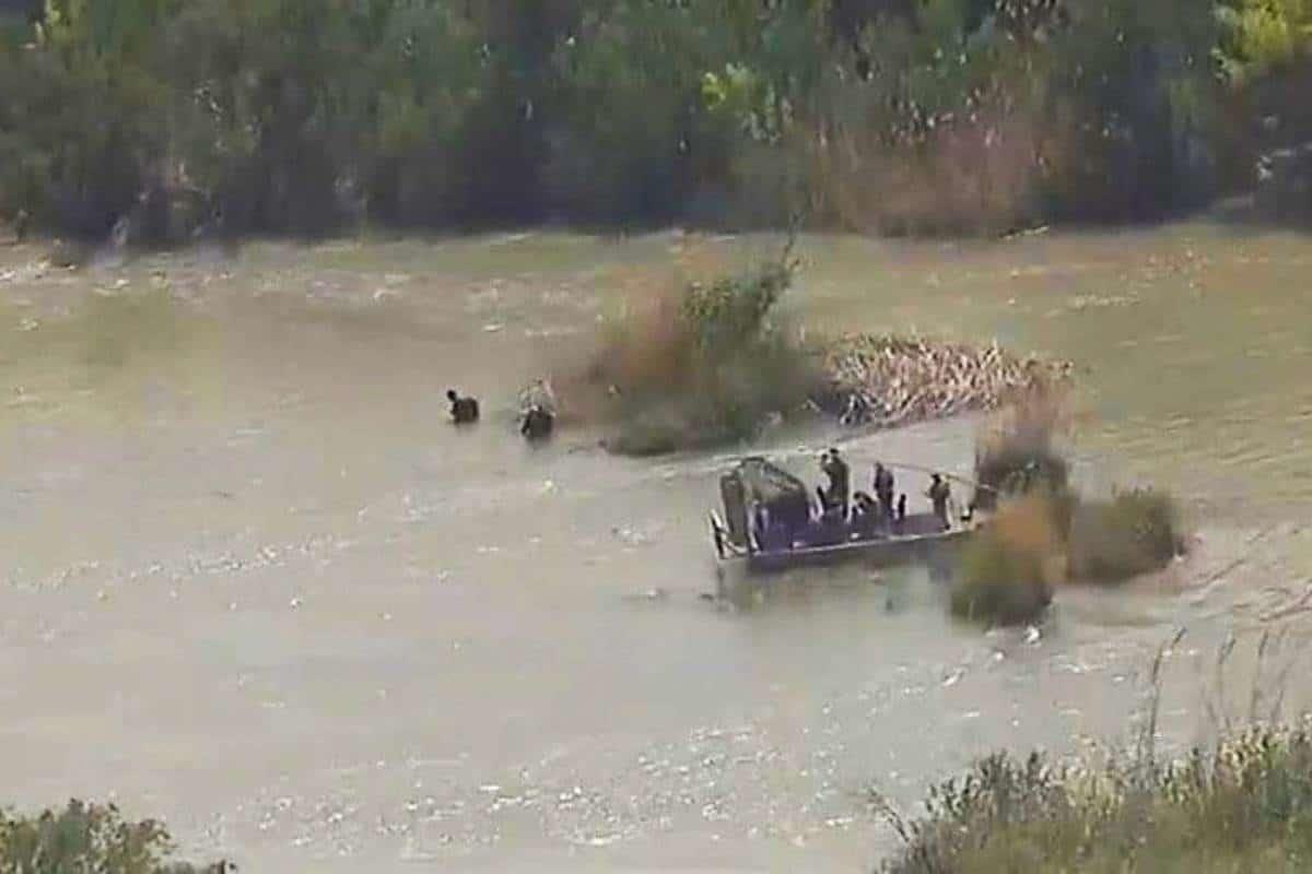 Muere marino estadounidense al salvar a dos migrantes