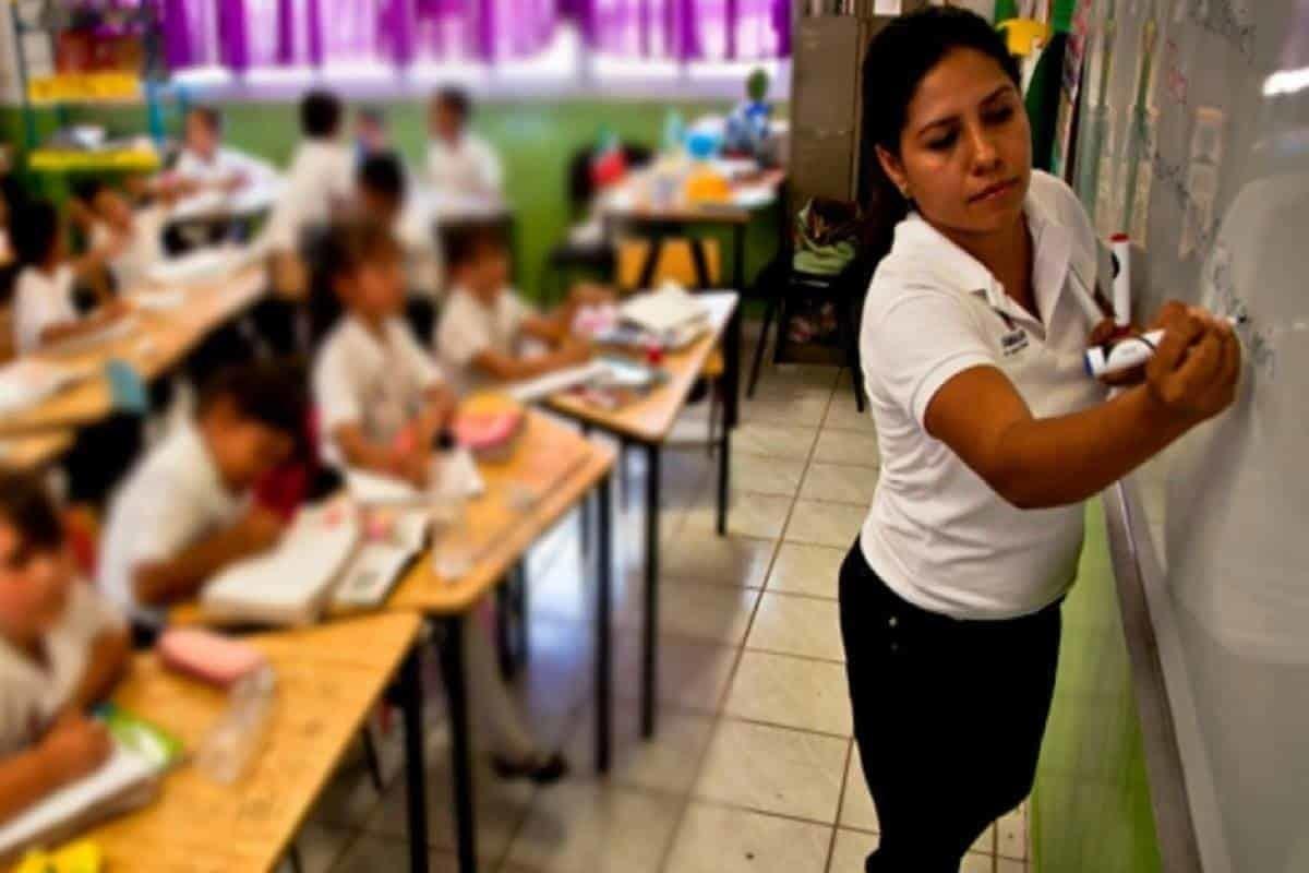 Estudia SEP proceso de federalización de la nómina magisterial
