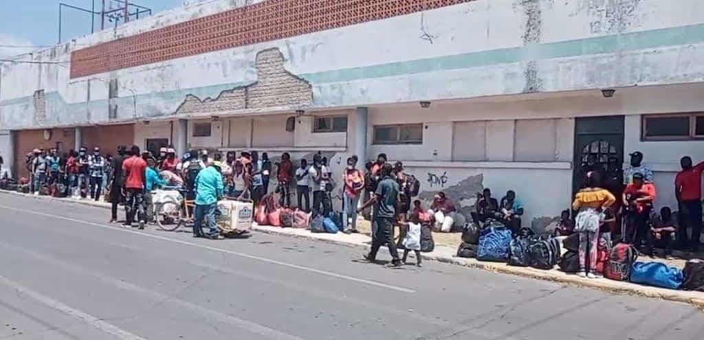 Llega primera oleada de haitianos a Nuevo Laredo