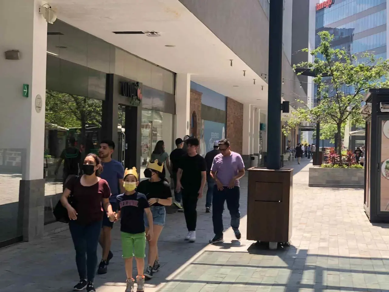 Lugares públicos registran gran afluencia por Día del Niño