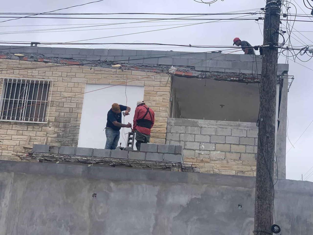 Celebran el Día de la Santa Cruz en sindicato de albañiles en Matamoros