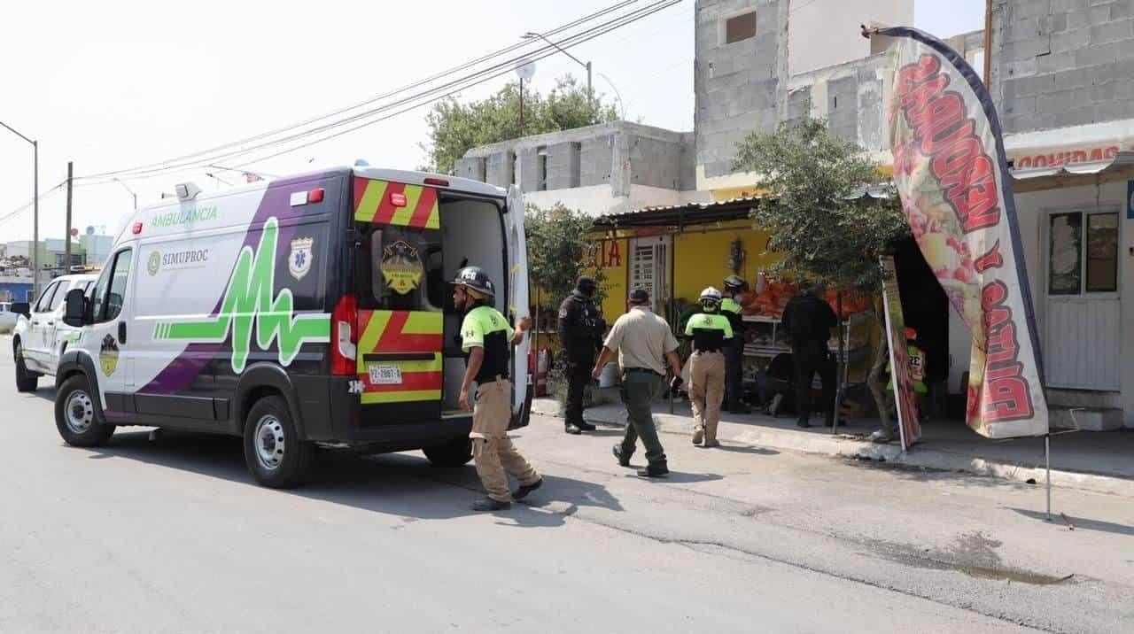 Atacan a jóvenes cuando pasaban por una frutería de García