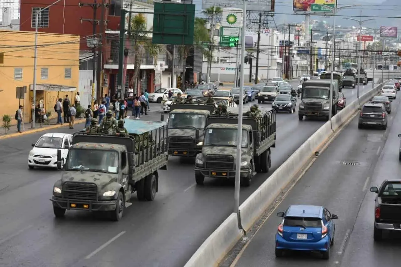 Despliega Ejército Mexicano tropas en calles de Monterrey