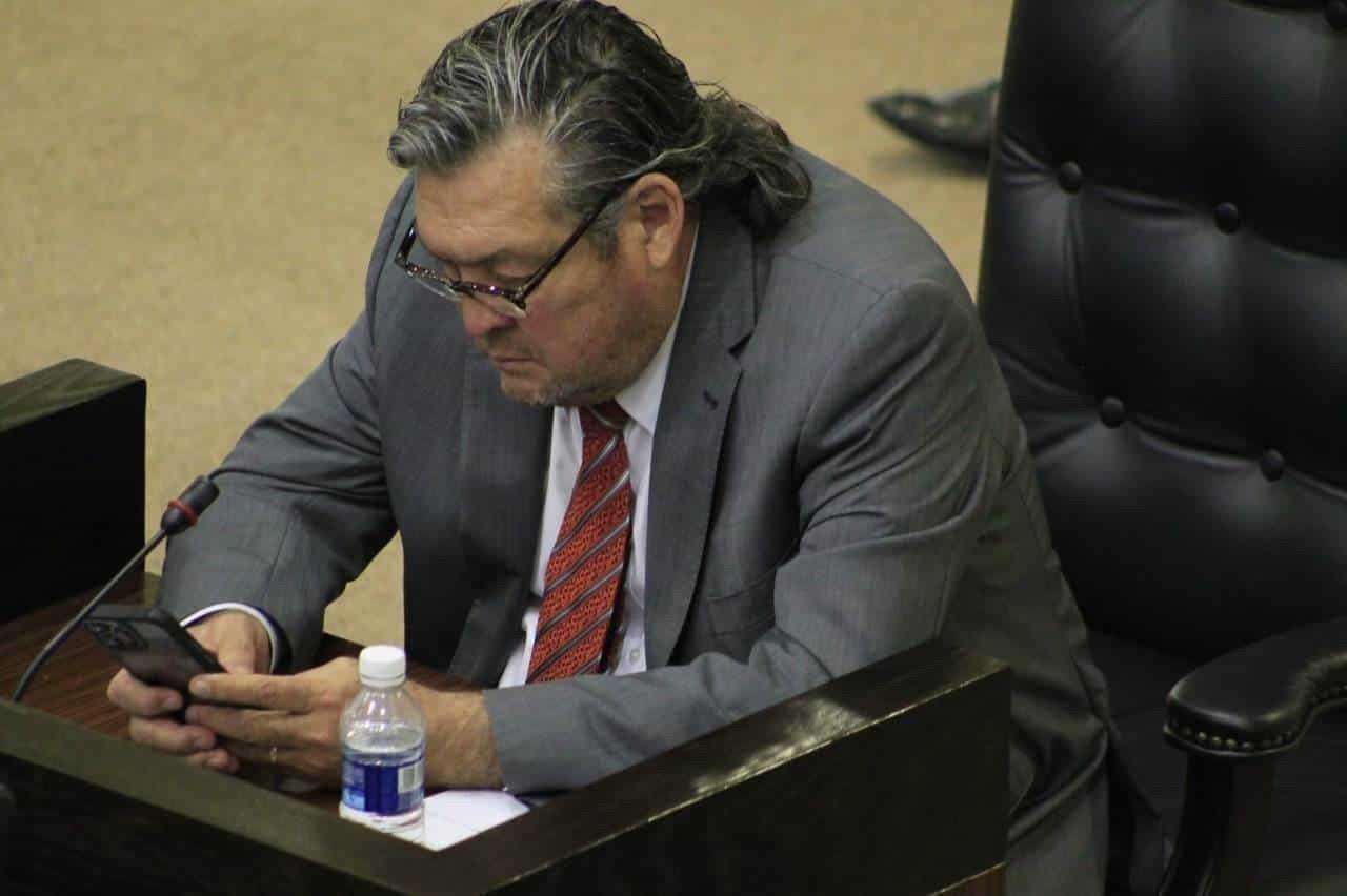 ¡¿Cómo?! Pide diputado a parejas del mismo sexo adoptar perros