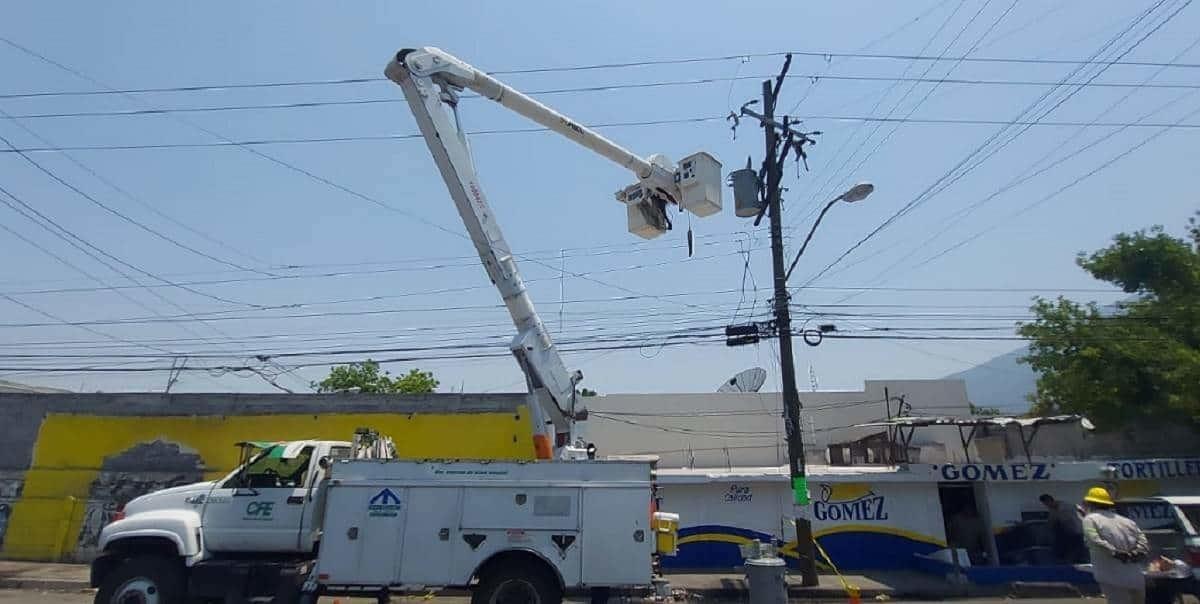 Resuelven 3 días después falta de luz en la colonia Revolución Proletaria