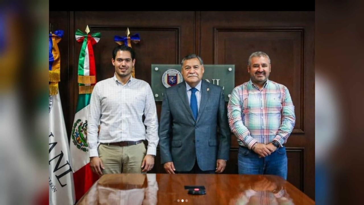 Gestiona David de la Peña construcción de aulas en Prepa 20 en Santiago