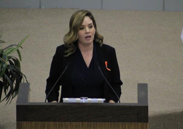 Propone Ale Cárdenas penas más duras contra hostigamiento sexual