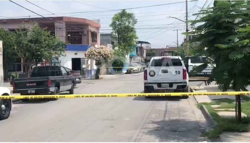 Ejecutan a dos en la terraza de una vecindad