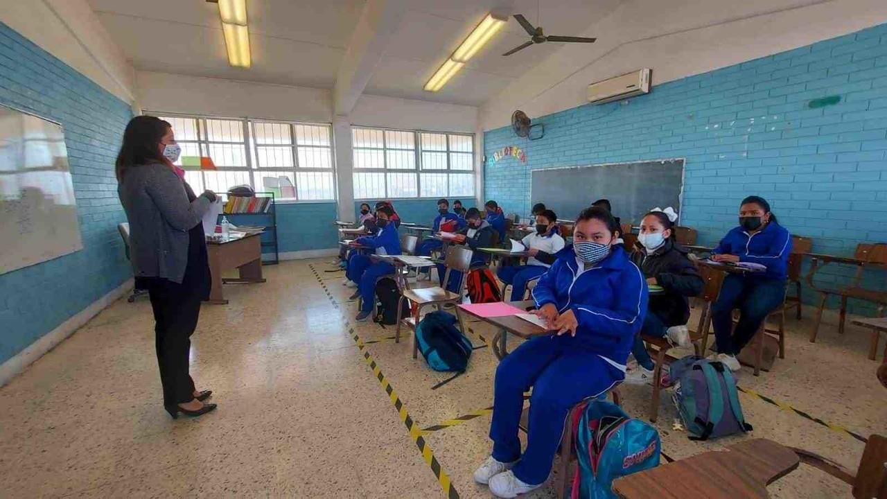 Refuerzan protocolos sanitarios anticovid en escuelas