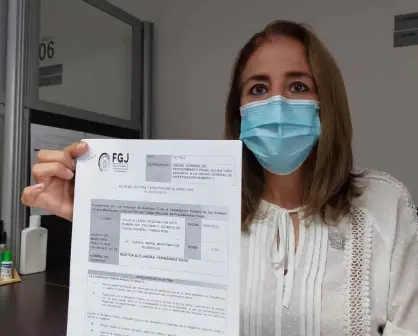 Roban identidad a regidora
