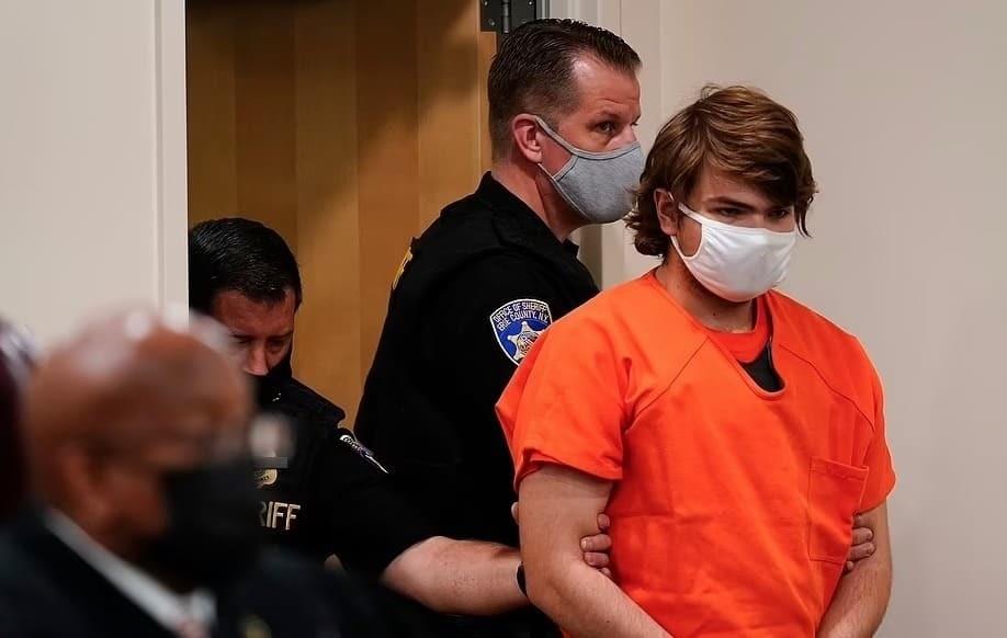 Autor de tiroteo en supermercado de Buffalo es acusado de terrorismo
