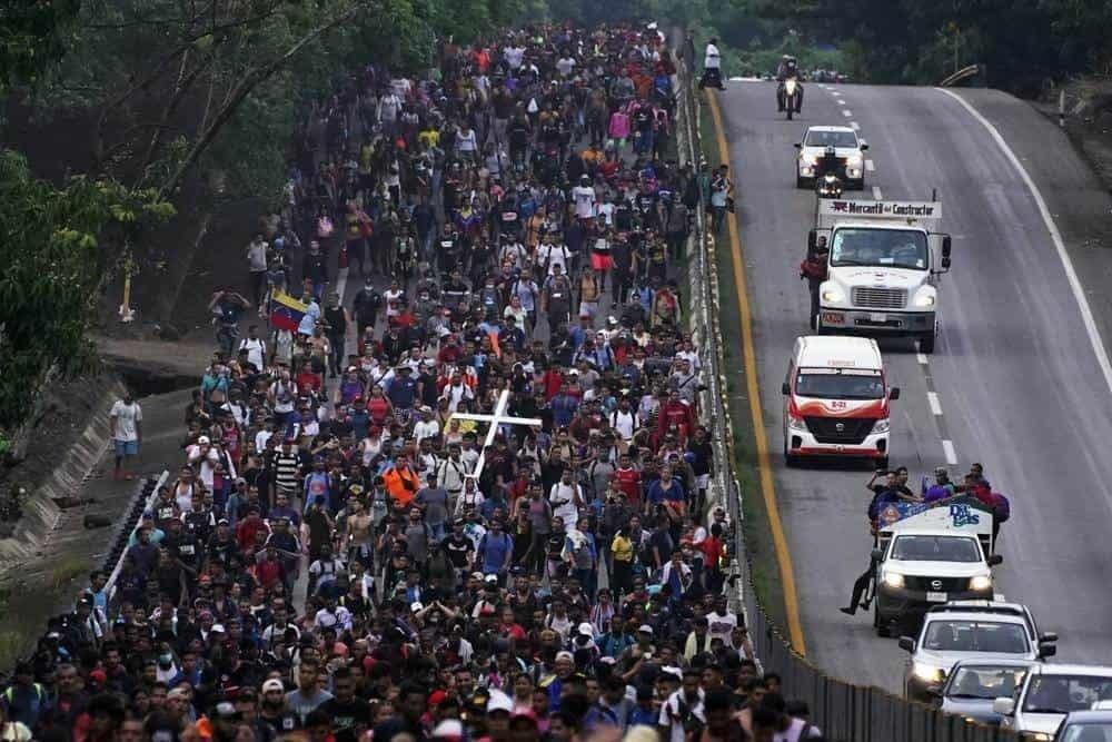 “La frontera está cerrada, no se arriesguen”, advierte Estados Unidos