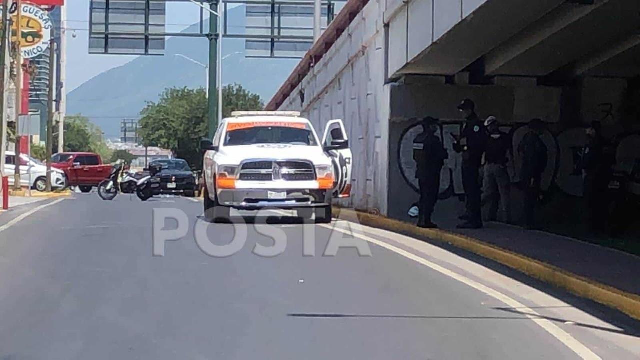 Encuentran cuerpo en descomposición en fondo de registro de la CFE