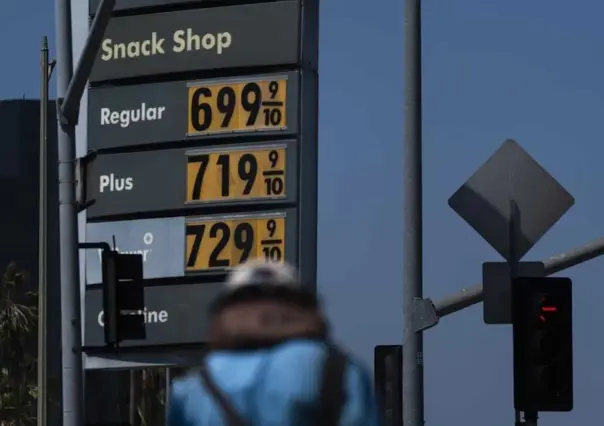 Precio promedio de gasolina en EU supera los 5 dólares por galón