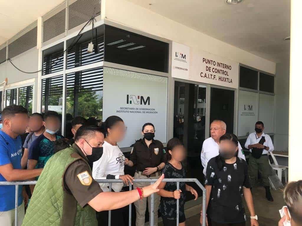 Logra INM acuerdo con caravana migrante; atienden a 7 mil extranjeros