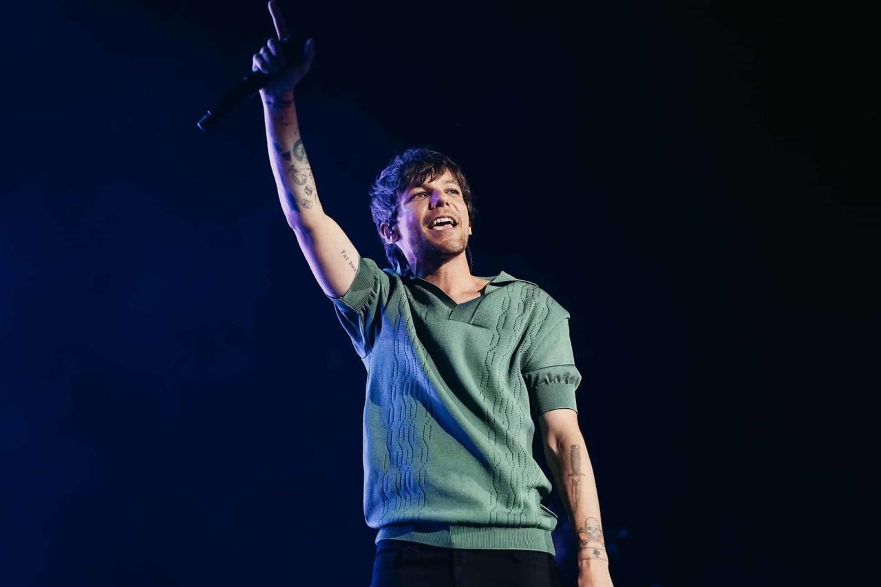 Desata Louis Tomlinson la locura en Monterrey