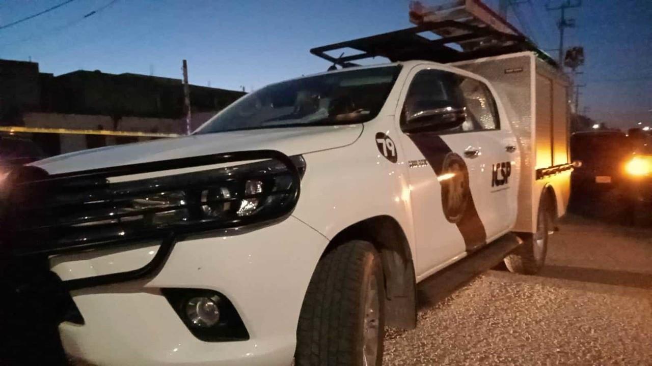 Asesinan a un hombre afuera de su casa al norte de Monterrey