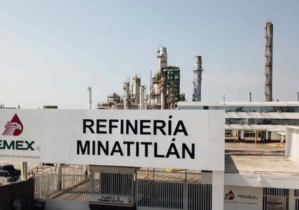 Gasolina en México es más barata que en Estados Unidos: AMLO