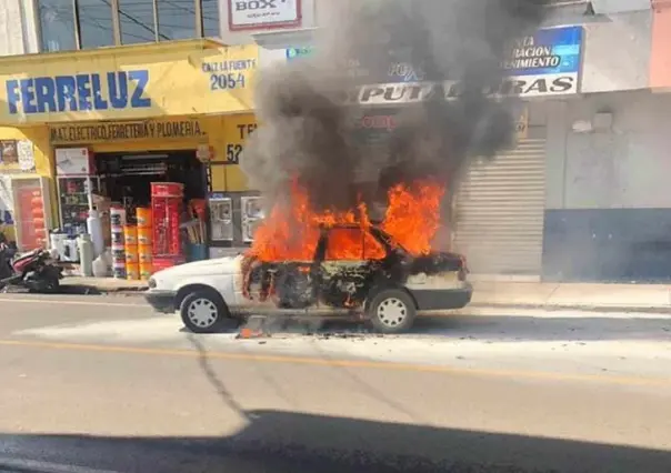 Incendian vehículos por operativo de fuerzas federales en Michoacán