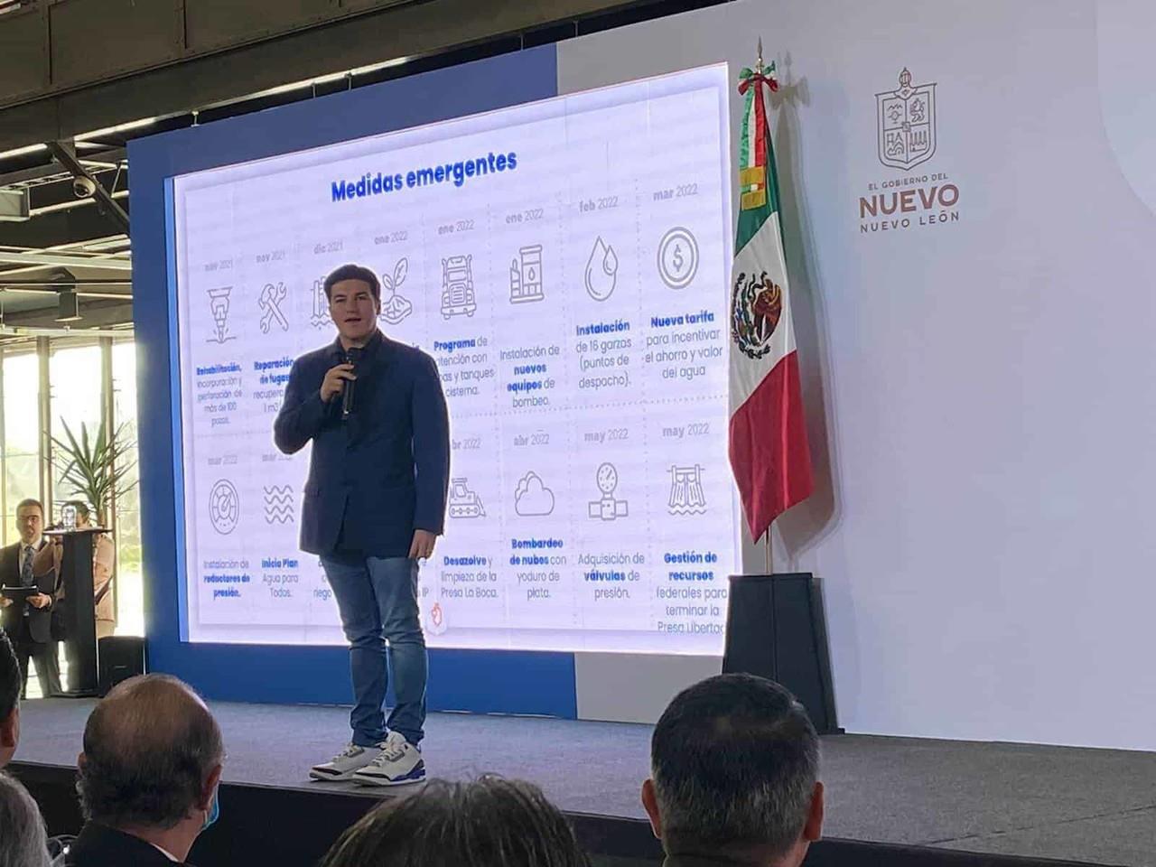 Samuel García asume reto de garantizar el abasto de agua en Nuevo León