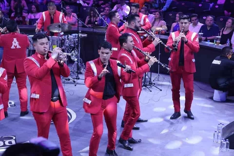 Deleita La Arrolladora Banda El Limón con sus éxitos de ayer y hoy