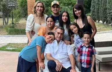 Reaparece "El Bronco" en redes; celebra el Día del Padre con su familia