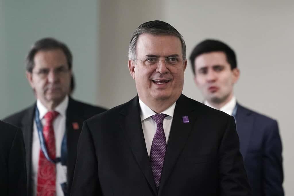Da Marcelo Ebrard positivo a COVID-19
