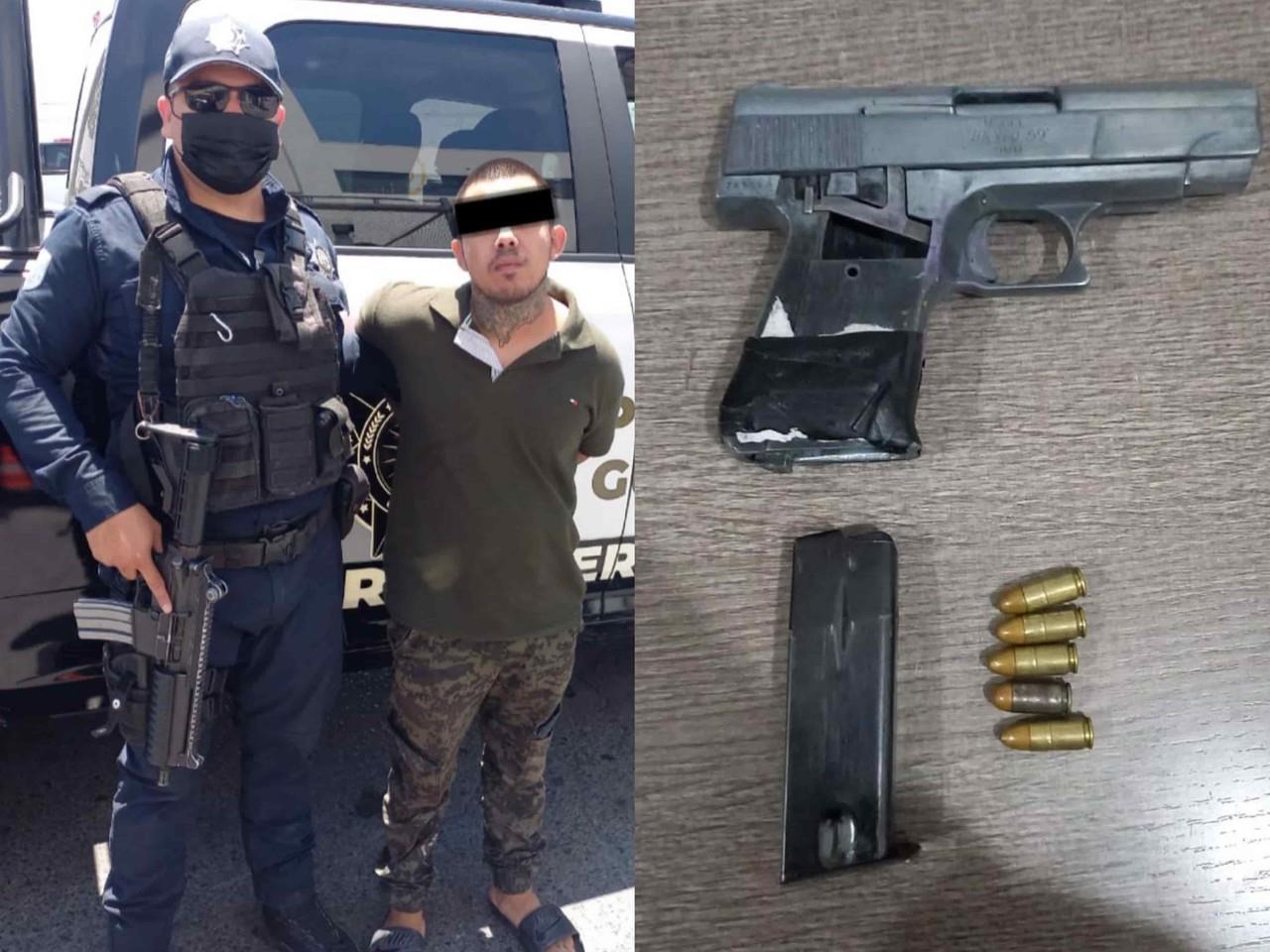Detiene policía de Guadalupe a menor y adulto con arma y drogas