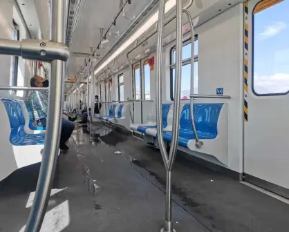 VIDEO: Les llueve en vagón del Metro en Monterrey