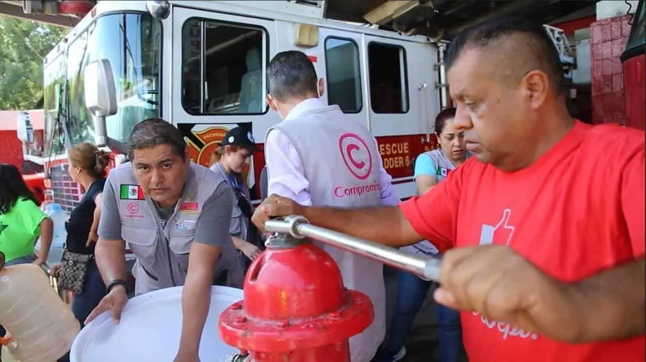 Apoya Bomberos de Guadalupe ante crisis de agua
