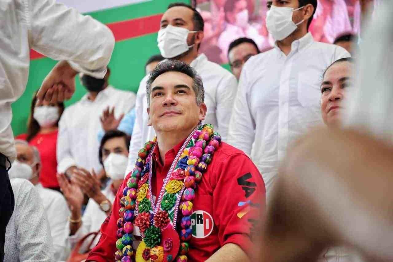 VIDEO: Fiscalía de Campeche catea casa de Alito Moreno