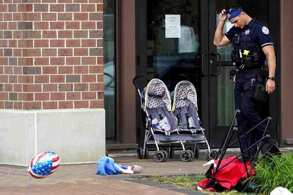 Muere mexicano en tiroteo en desfile del 4 de julio en Chicago