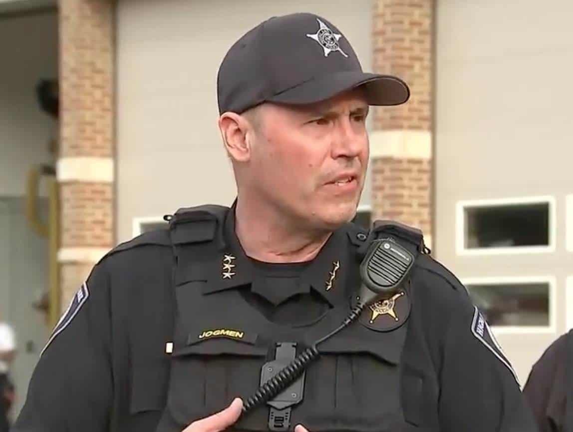 Detienen a persona de interés tras tiroteo en desfile de Chicago