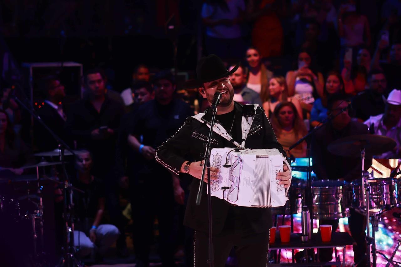 Ofrece Edén Muñoz un show memorable en Monterrey