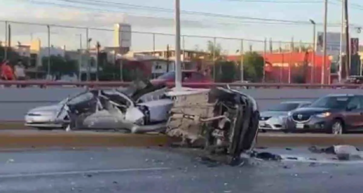 Choque y volcadura deja un muerto en la avenida Rómulo Garza