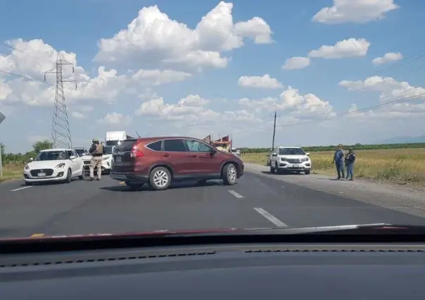 Liberan carretera Victoria-Monterrey tras horas de bloqueo